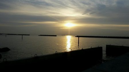 未明～昼まで須磨海岸西側をランガン。貧果に終わりました…。